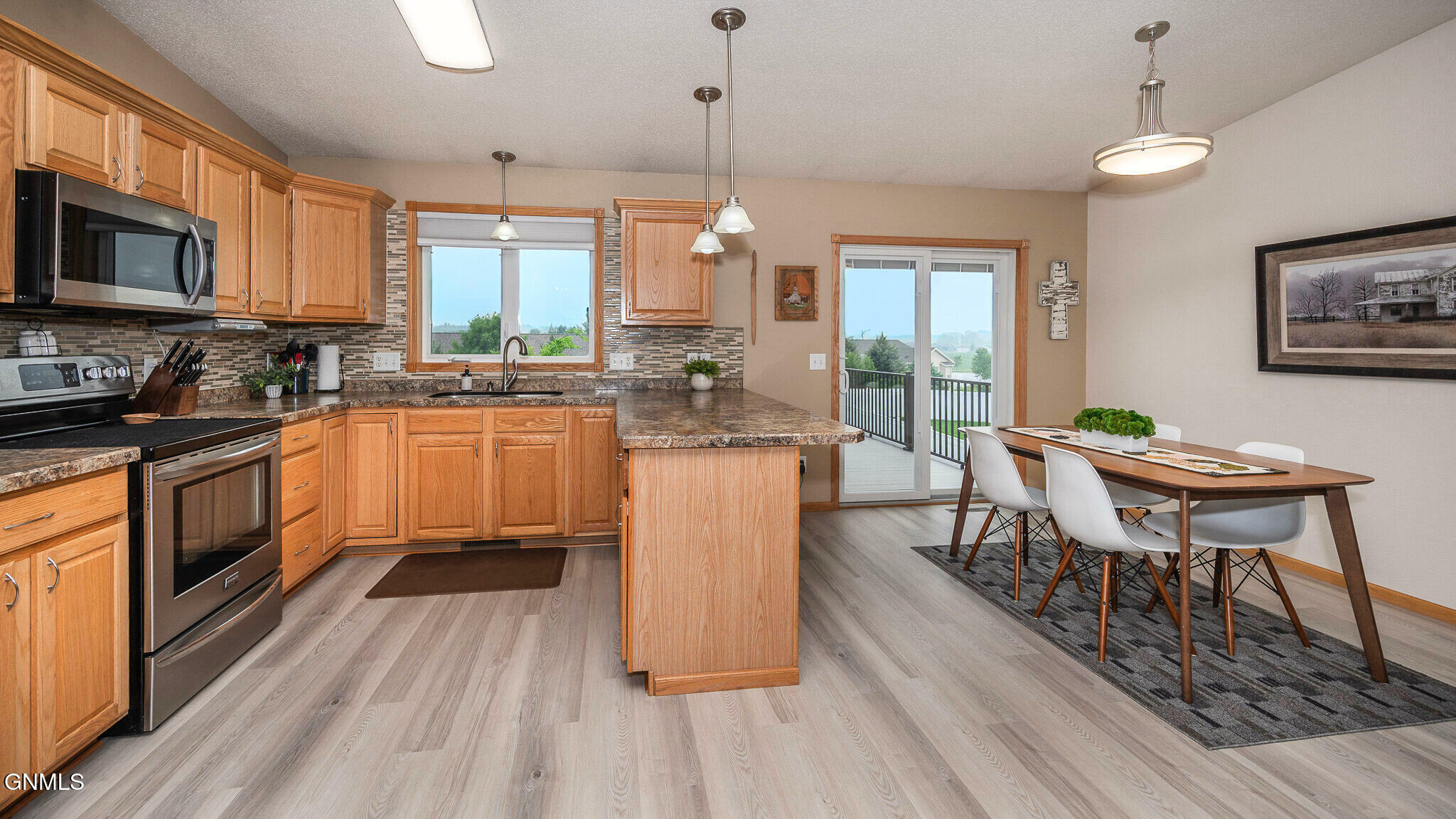 Property Photo: 4506 Chamberlain Drive ND 58503