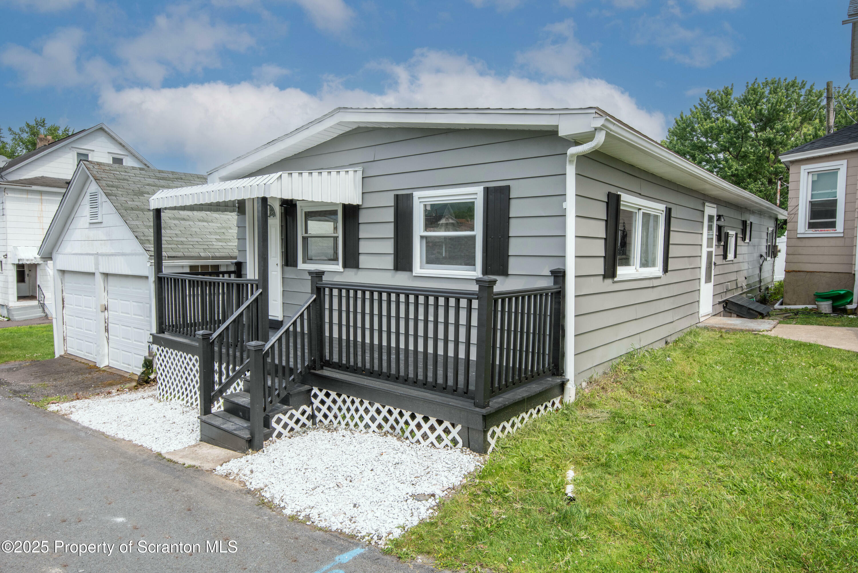 Property Photo: 98 Rose Lane PA 18518