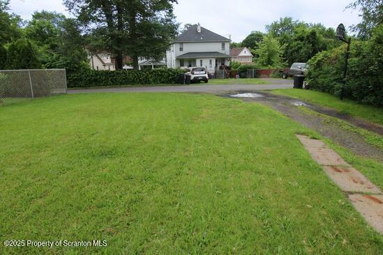 Property Photo: 938 Oak Street PA 18508