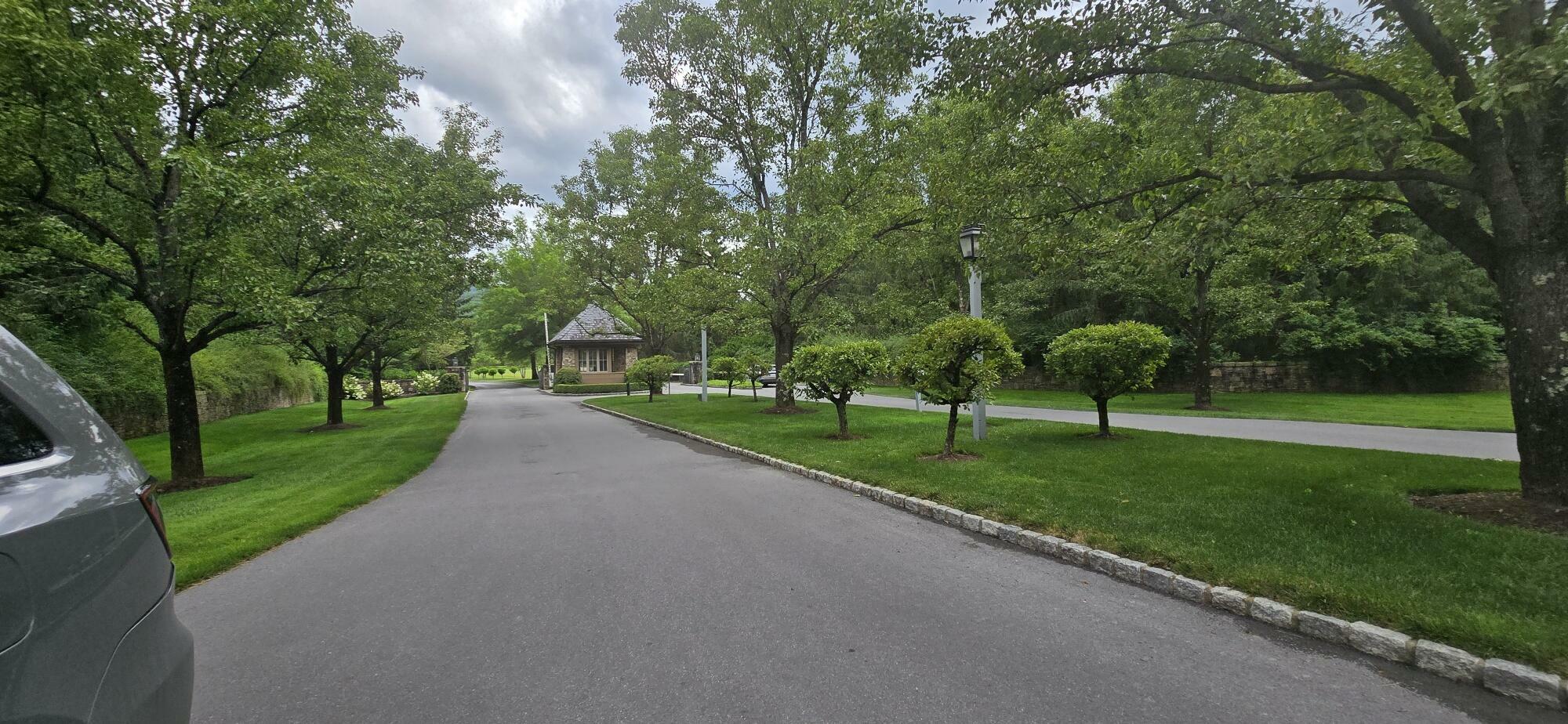 Property Photo: 302 Ashford Ct WV 24986