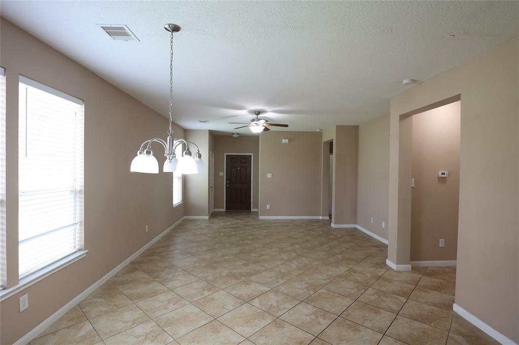 Property Photo:  907 Aft Valley  TX 77073 