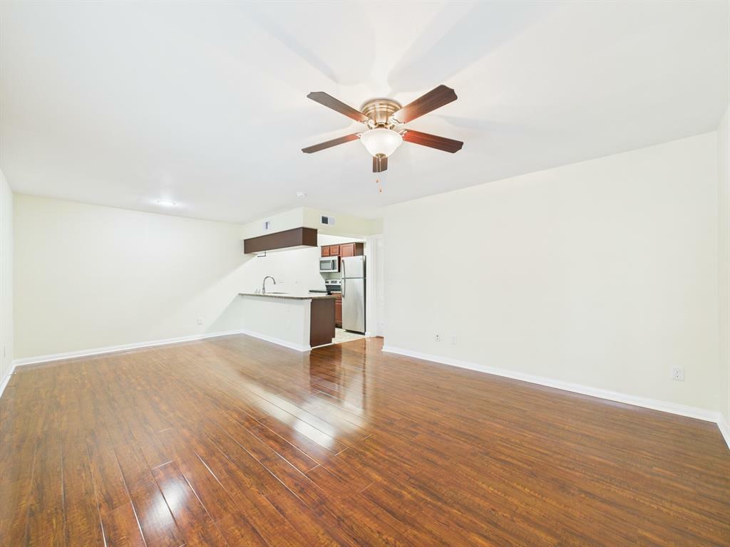 Property Photo:  5333 Richmond Avenue 13  TX 77056 