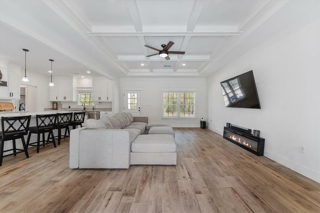 Property Photo: 10462 Shepard Hill Road TX 77318