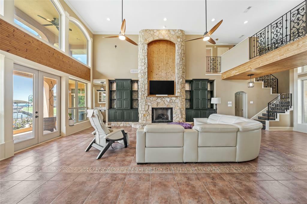 Property Photo: 7159 Kingston Cove Lane TX 77318