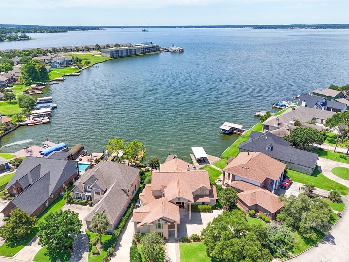 Property Photo:  7159 Kingston Cove Lane  TX 77318 