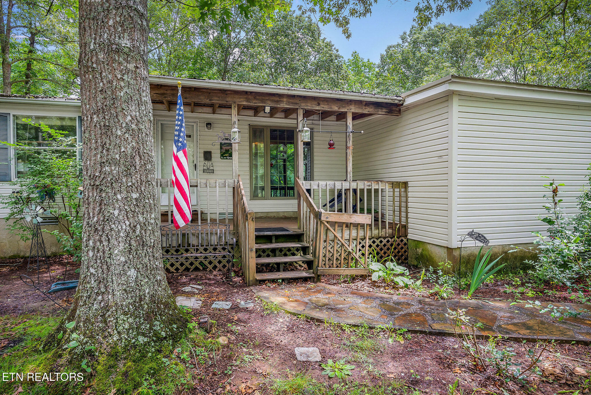 Property Photo: 638 Crestview Loop TN 38571