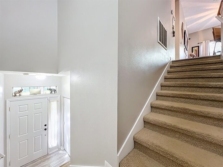 Property Photo: 725 Ashworth Overlook Drive C FL 32712