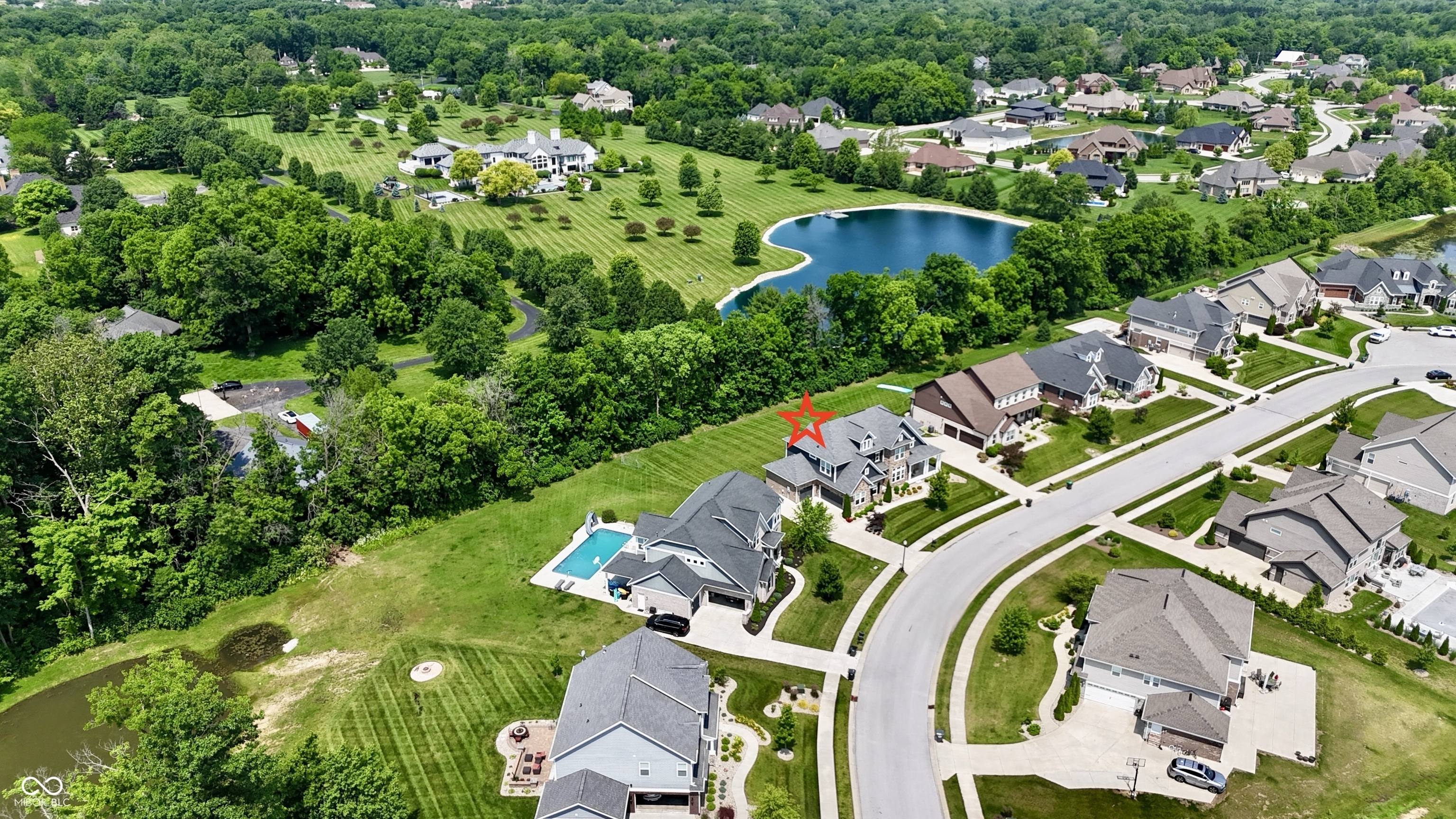 Property Photo: 5706 Bentbrook Drive IN 46106