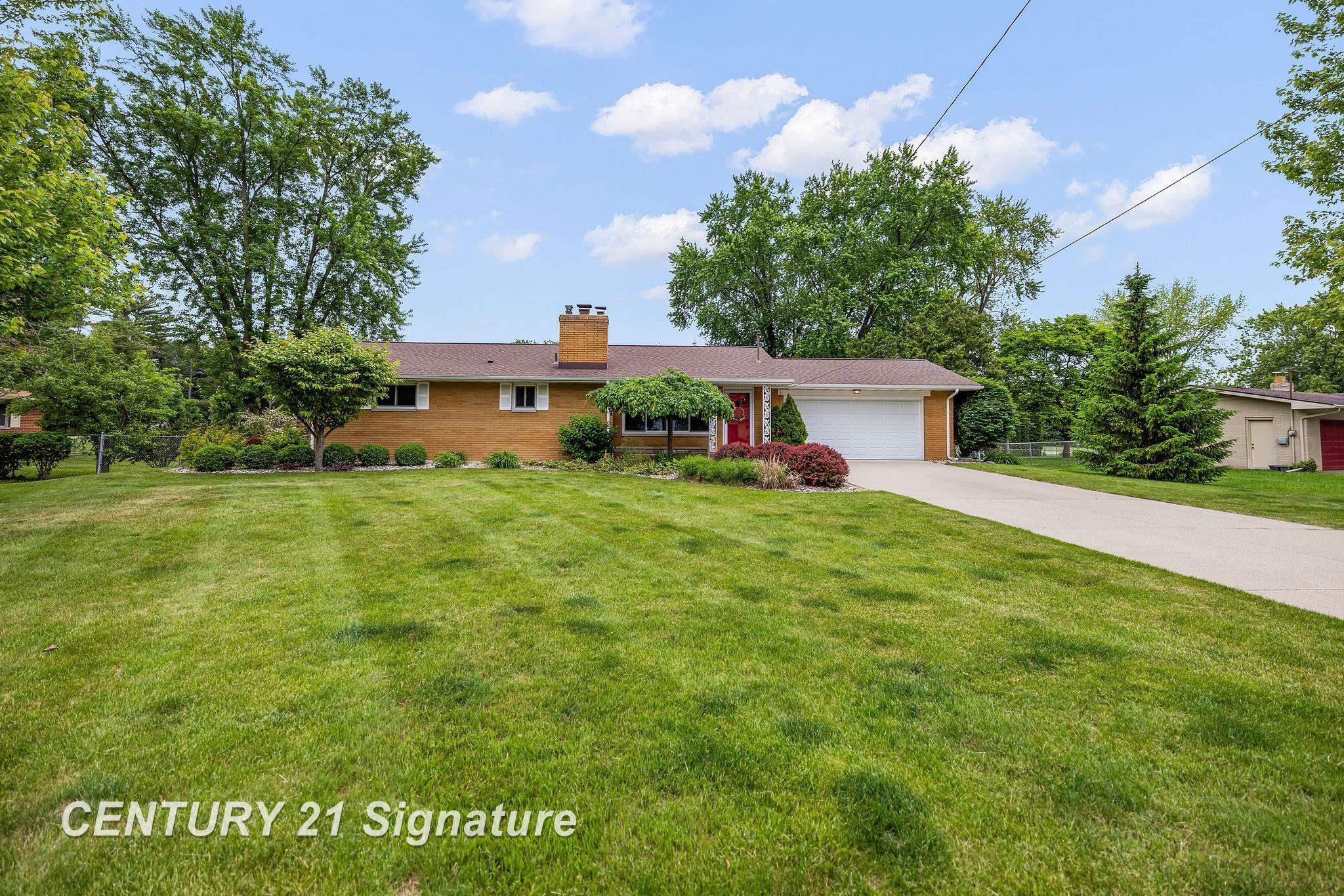 Property Photo: 1340 Trout Road MI 48638