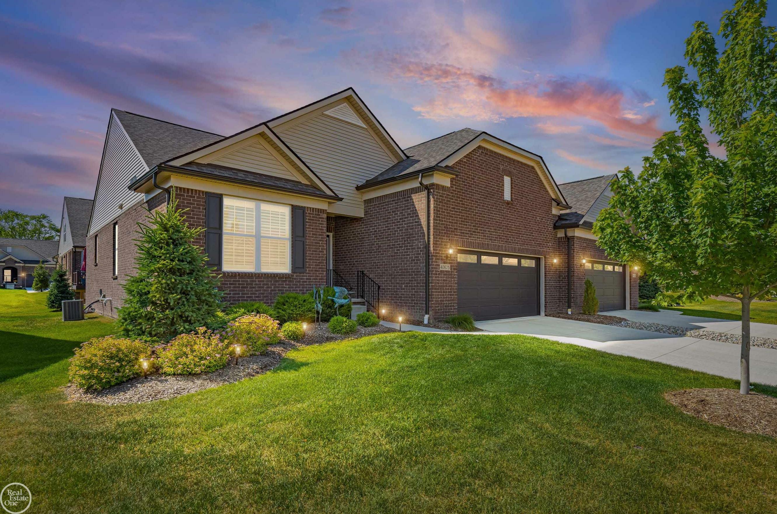 40625 Tulip Trace  Clinton Township MI 48036 photo
