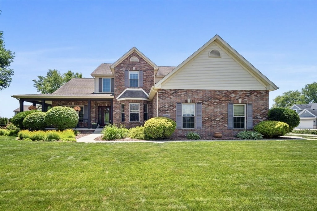 3901 Watertown Lane  Bloomington IL 61705 photo