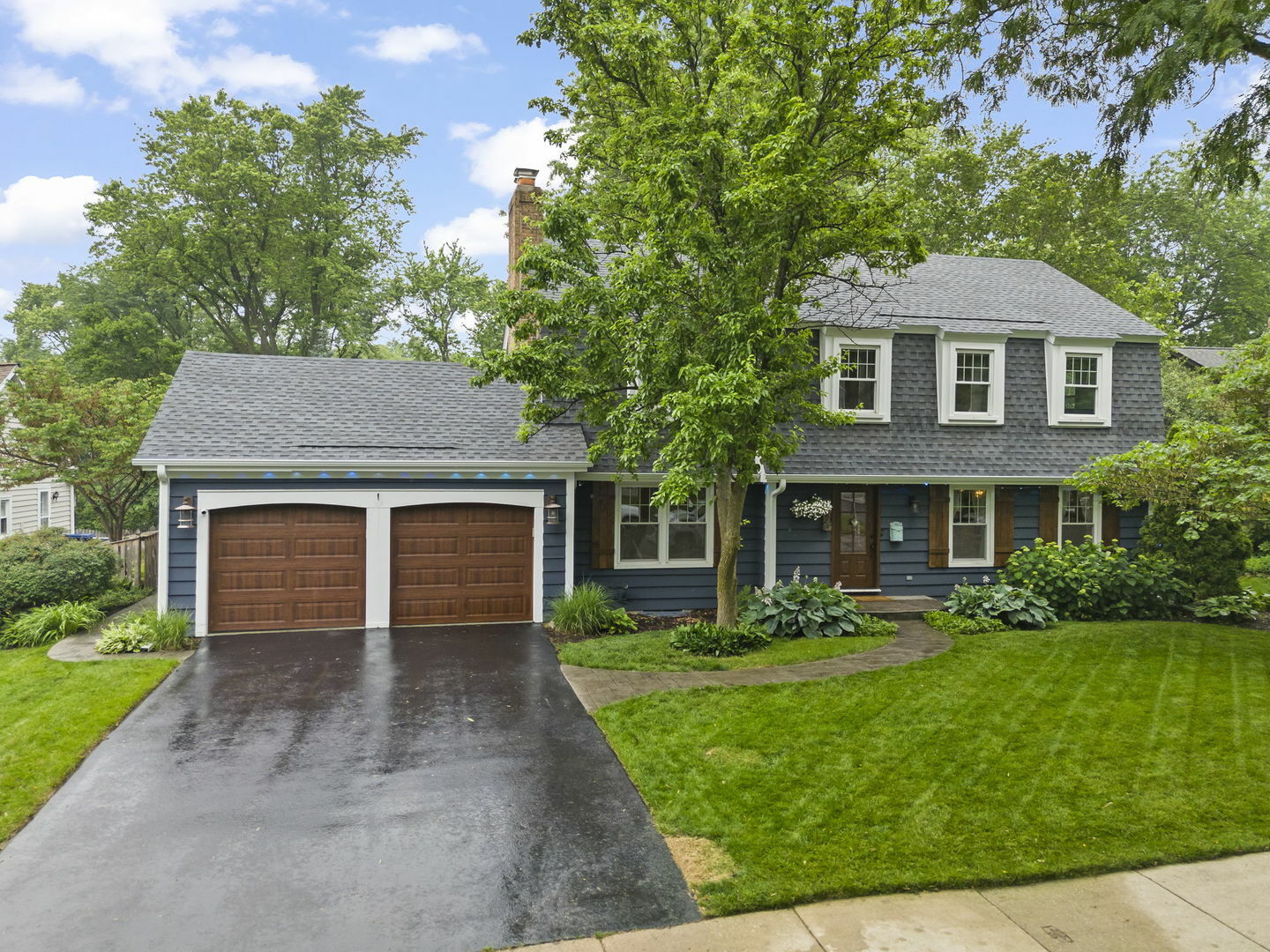 Property Photo:  109 E 14th Avenue  IL 60563 