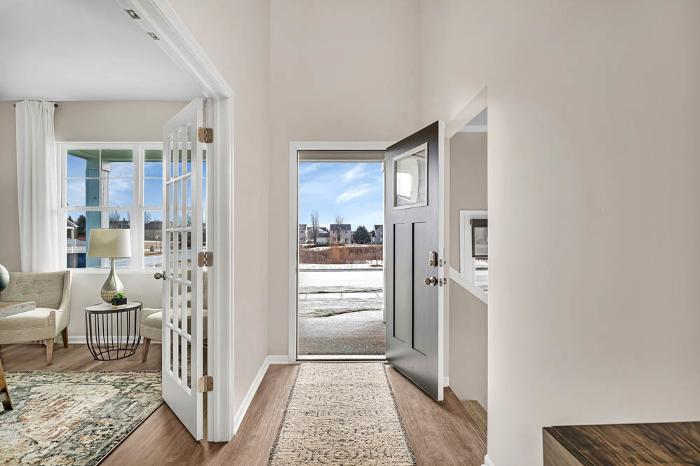 Property Photo:  2450 Scribe Street  IL 60543 