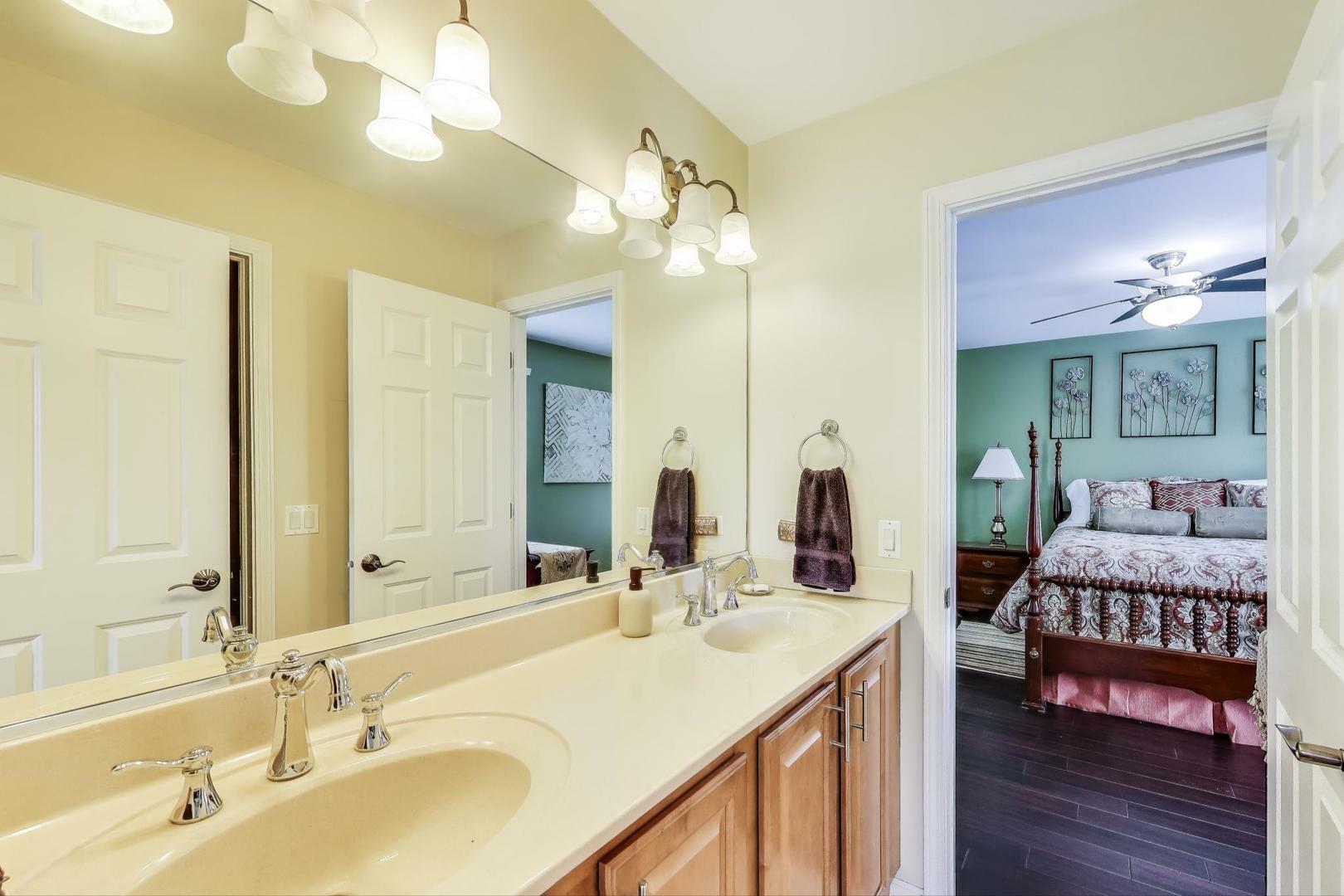 Property Photo:  27117 Ashgate Crossing  IL 60585 