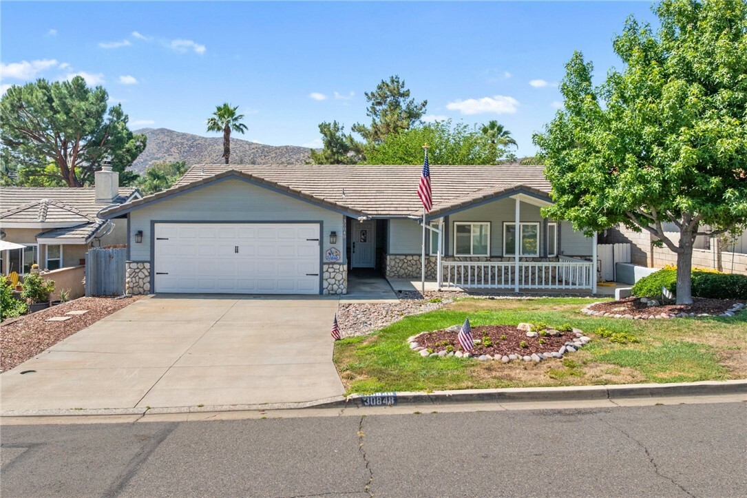 Property Photo: 30848 Long Point Drive CA 92587