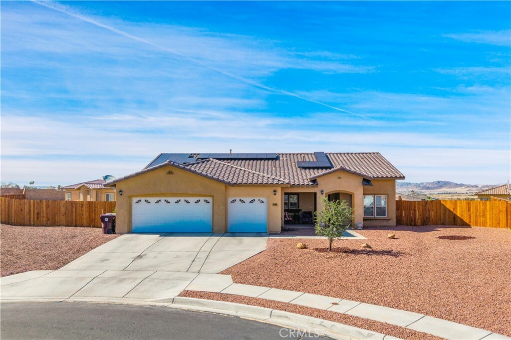 Property Photo: 74104 Cactus Wren Court CA 92277