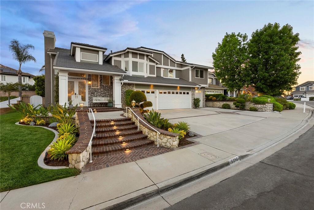 Property Photo: 5210 Avenida De Kristine CA 92887
