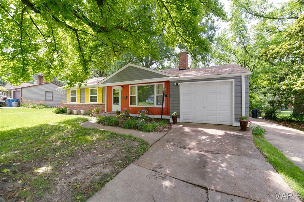 Property Photo: 110 Frost Avenue MO 63135