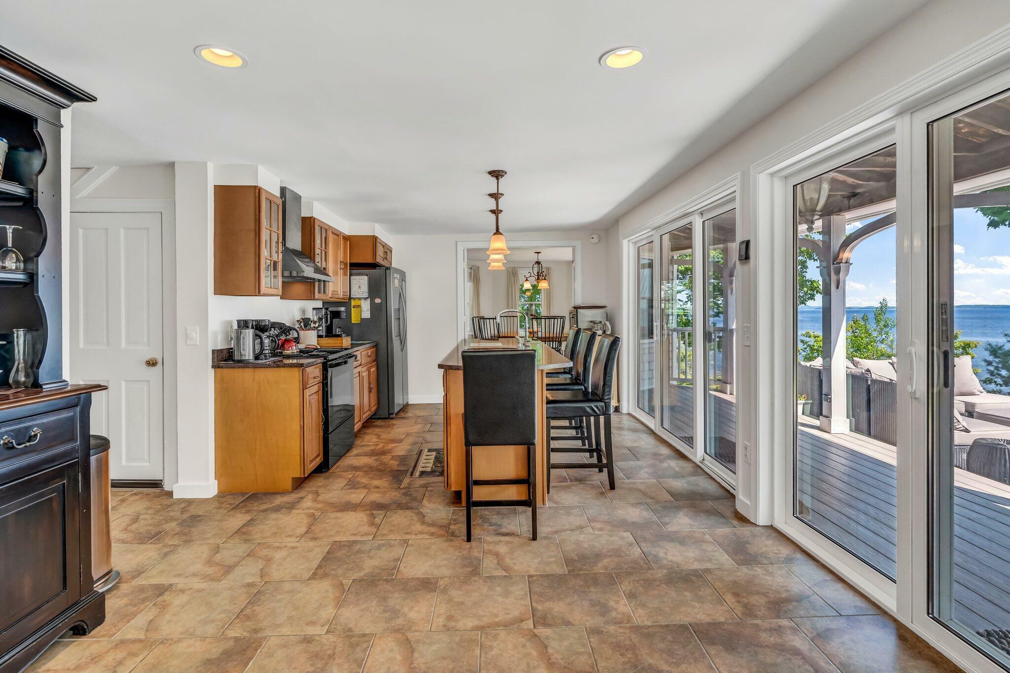 Property Photo:  27 Highview Terrace  ME 04915 