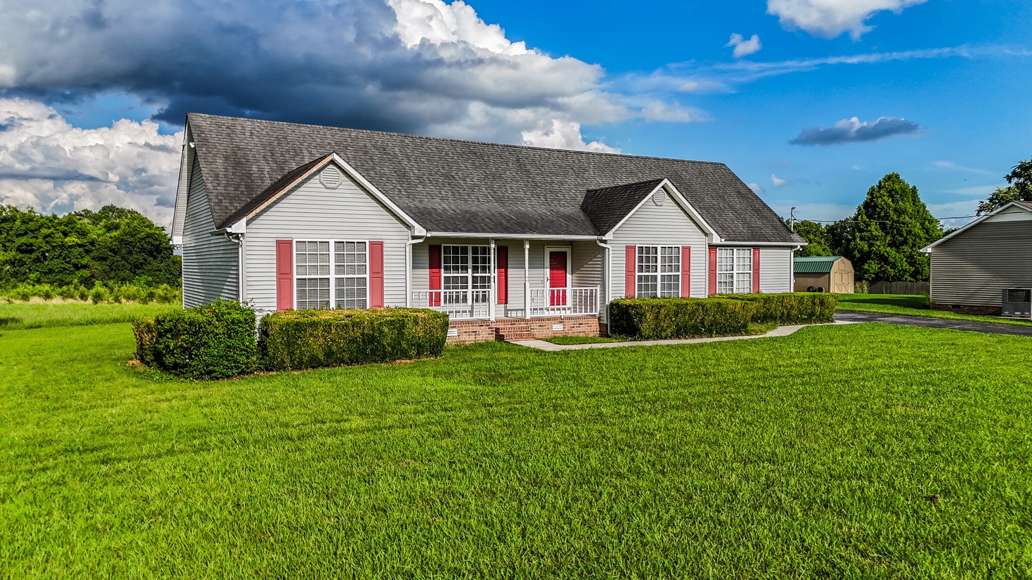 Property Photo: 107 Cascade Ln TN 37020