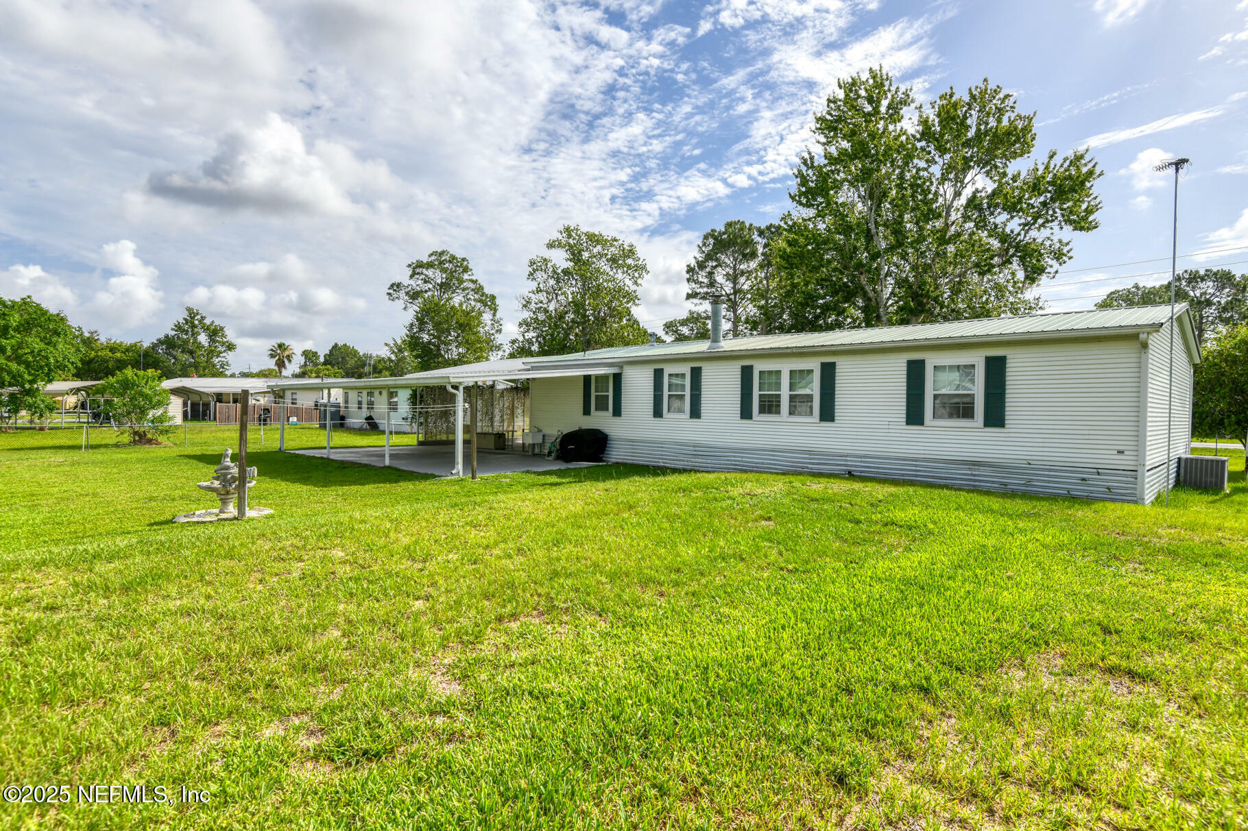 Property Photo: 203 Horse Landing Road FL 32189