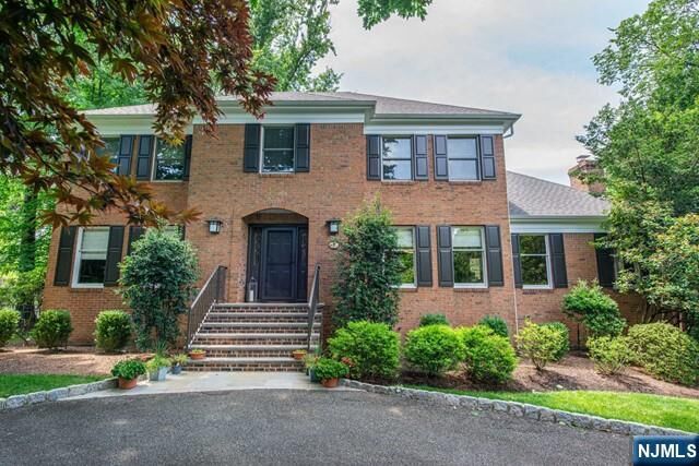 Property Photo: 5 Hurley Court NJ 07481