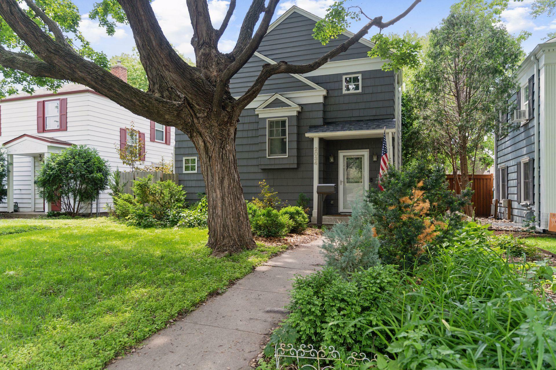 Property Photo: 2034 Pinehurst Avenue MN 55116