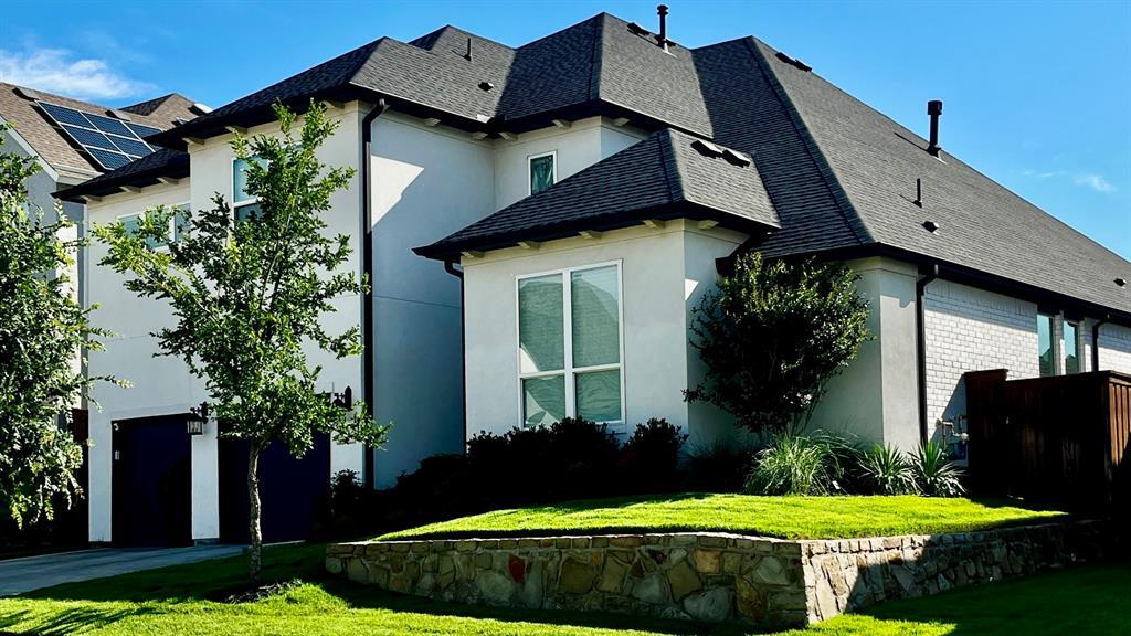 Property Photo: 2313 Sandlin Drive TX 76008