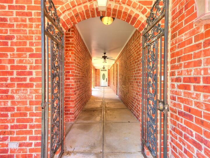 1031 Hidden Valley Lane  Choctaw OK 73020 photo