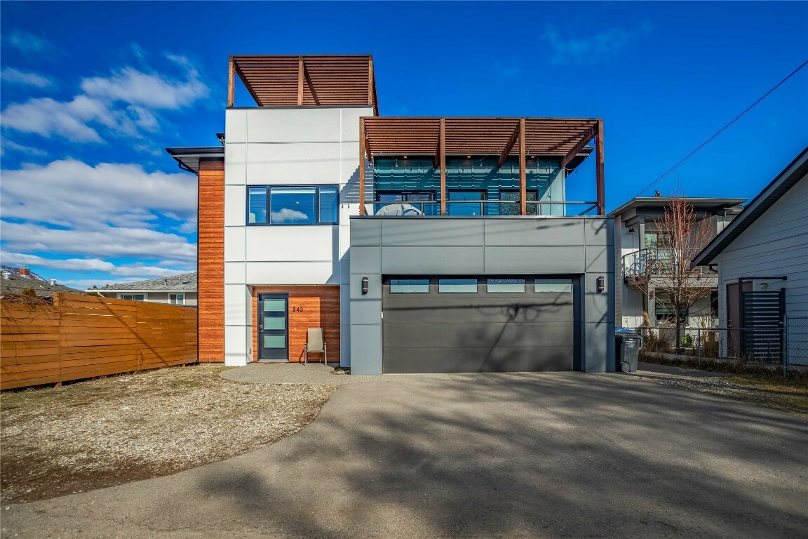 Property Photo: 841 & 843 Martin Avenue BC V1Y 6V4