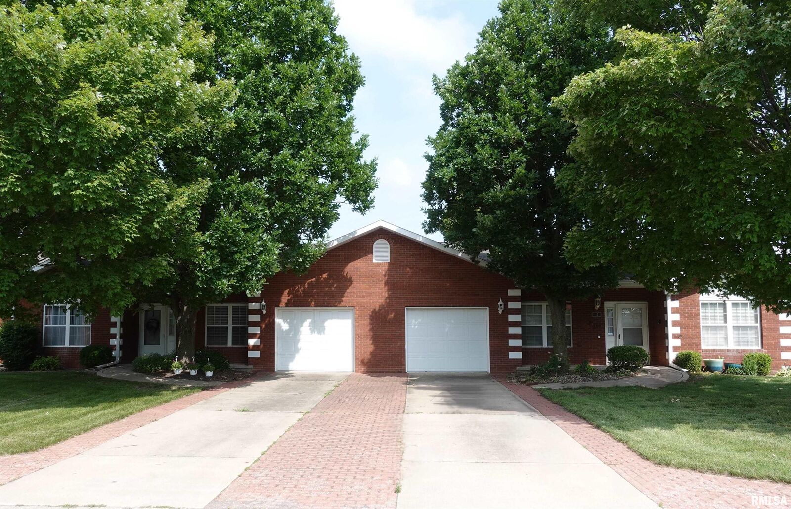 Property Photo:  2286 Windish Drive 14  IL 61401 