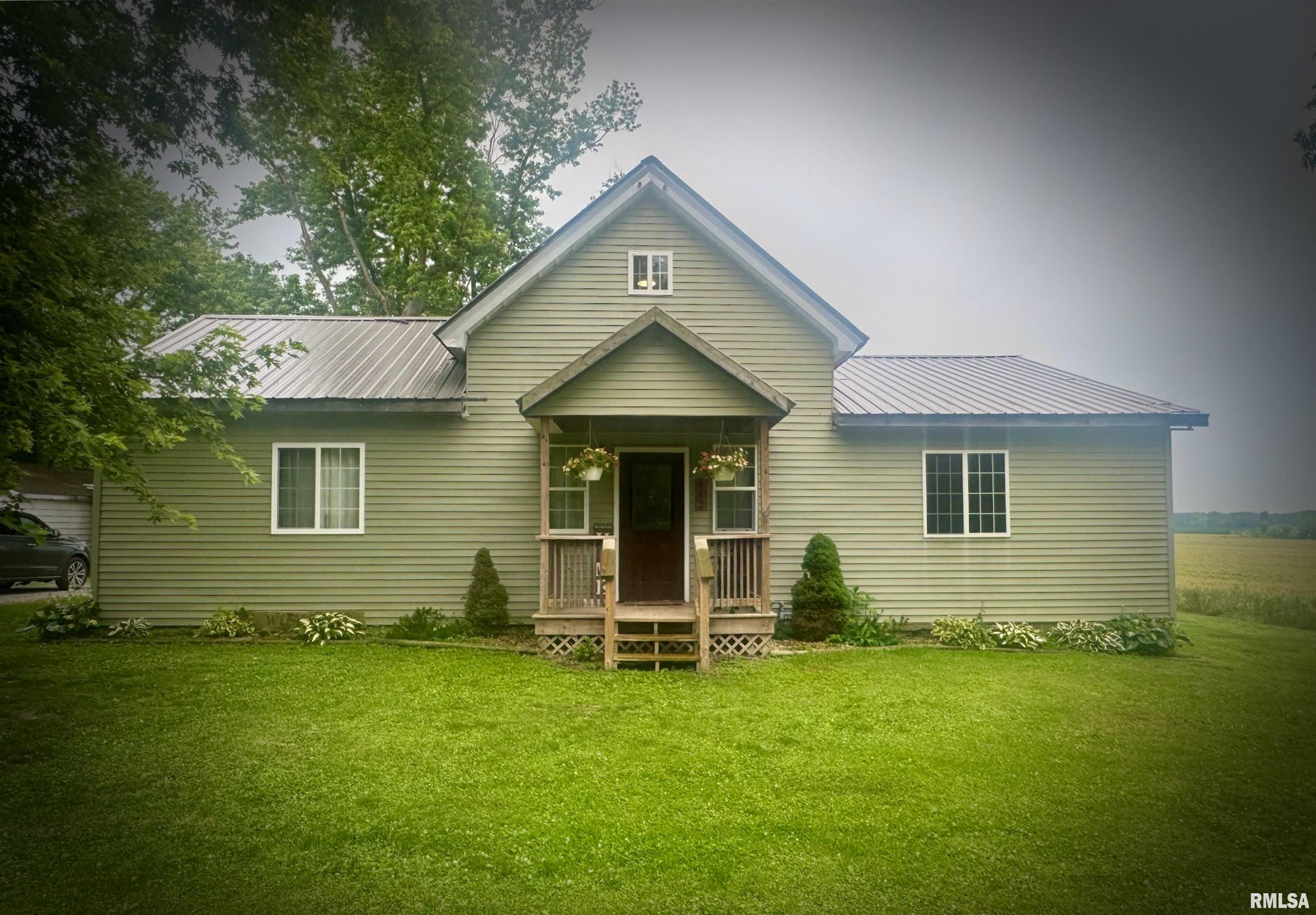 Property Photo: 442 W Oak Street IL 61477