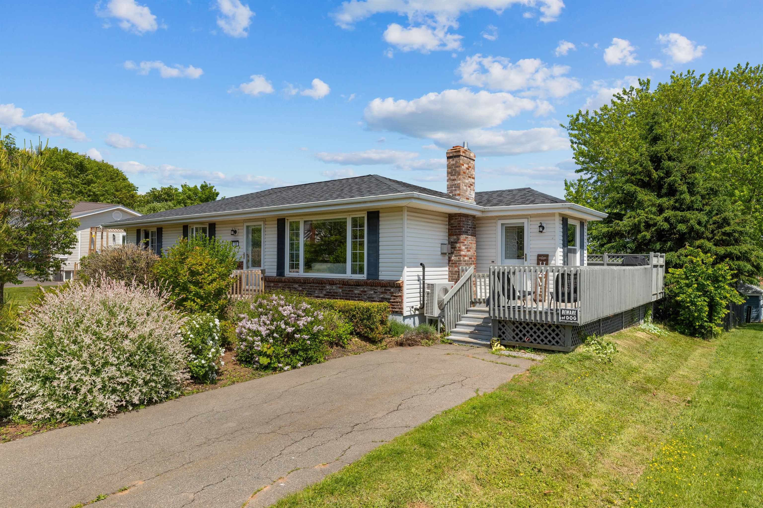 Property Photo: 30 Maplewood Drive PE C1N 5E6