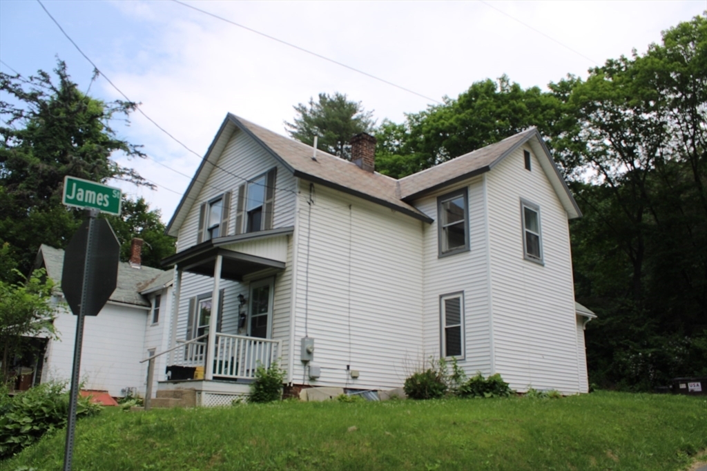 Property Photo: 221 Hope St MA 01301