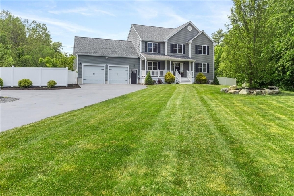 206 Bedford St  Middleboro MA 02346 photo