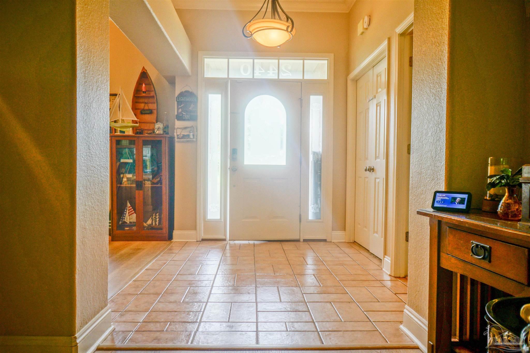 Property Photo: 2440 Sweet Heart Ln FL 32526