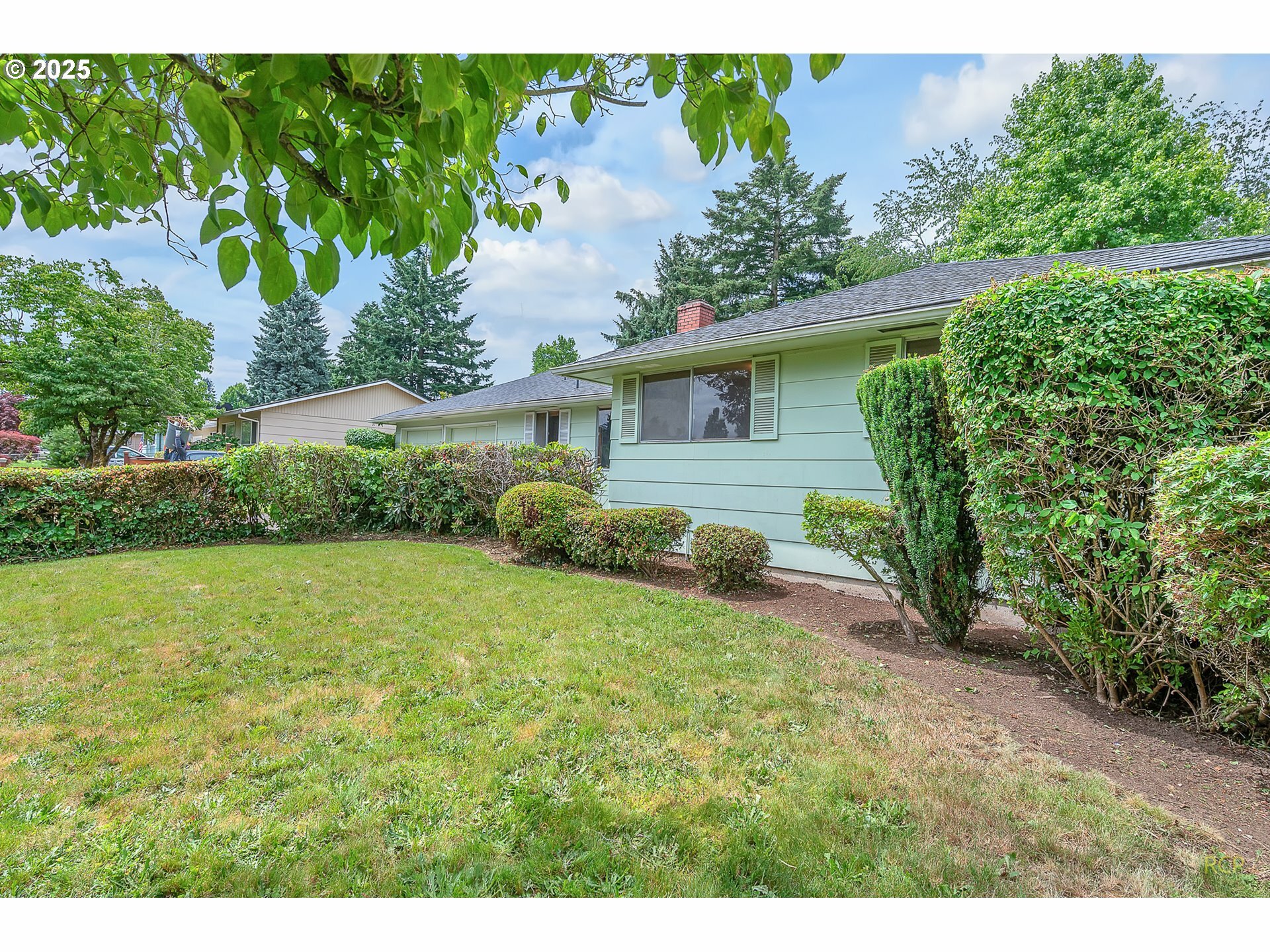 Property Photo: 14433 SE Bevington Ct OR 97267