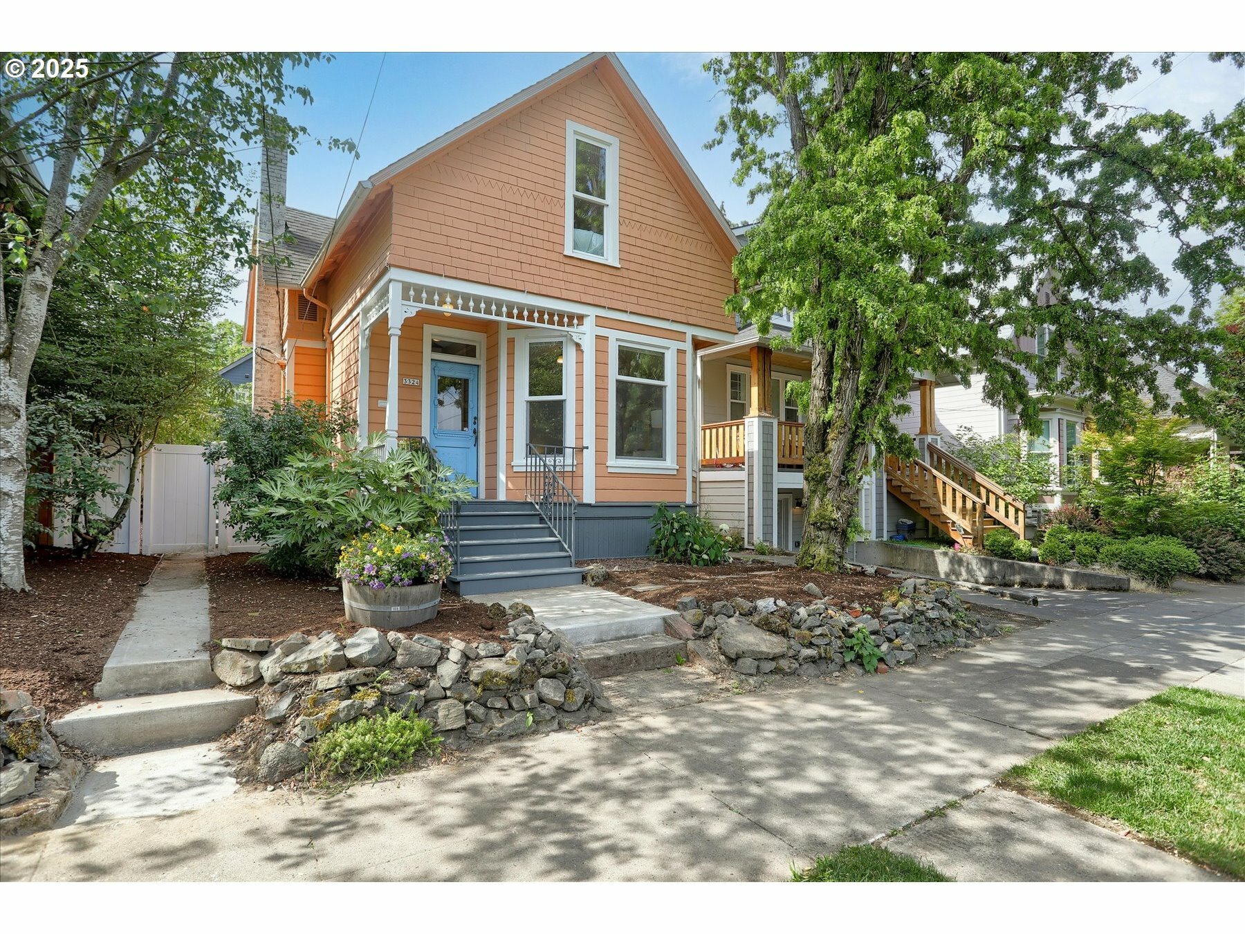 Property Photo: 3324 SE Salmon St OR 97214