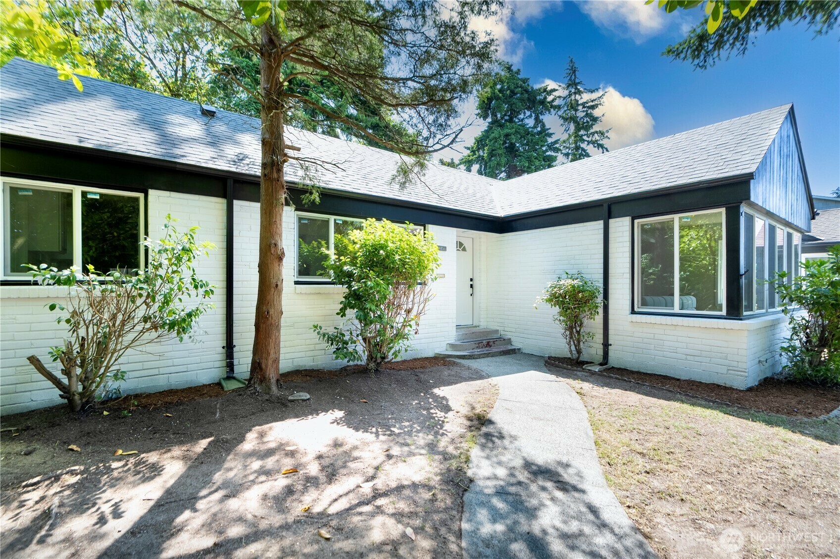 Property Photo: 2874 30th Avenue W WA 99819