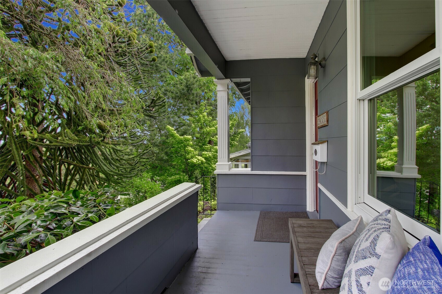 Property Photo: 2433 E Valley Street WA 98112