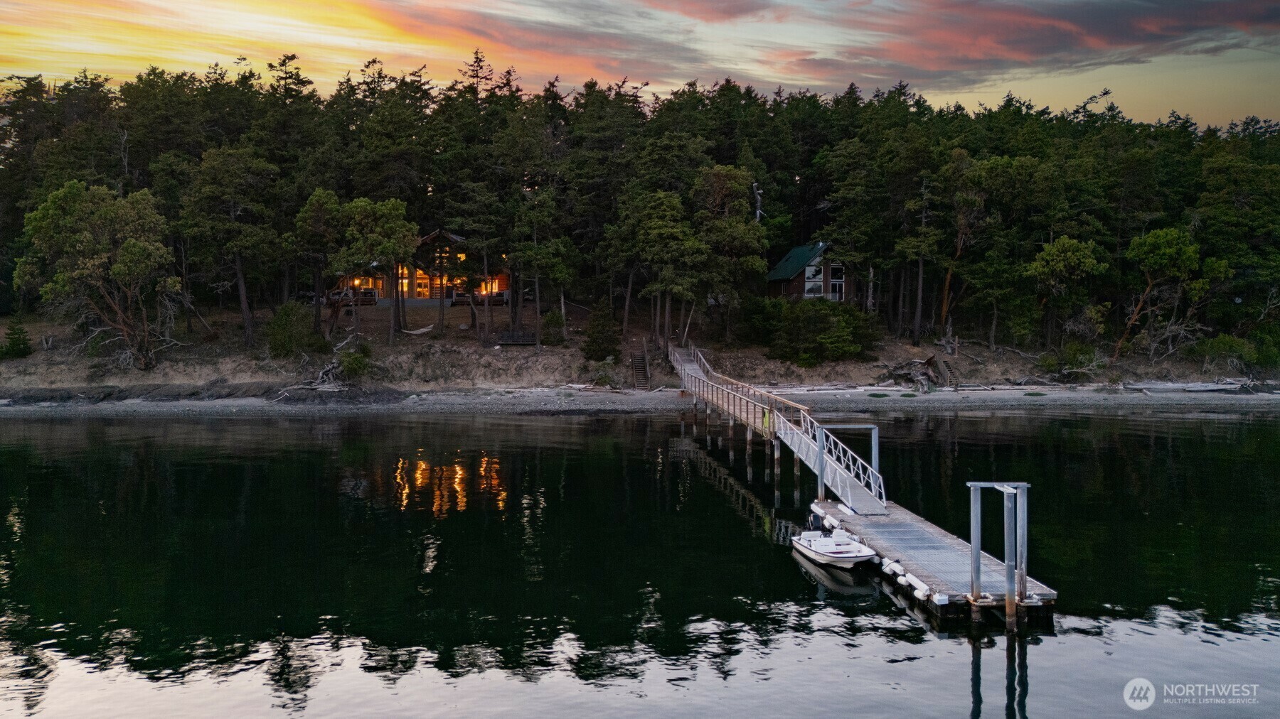 Property Photo: 40 Driftwood Shores WA 98250