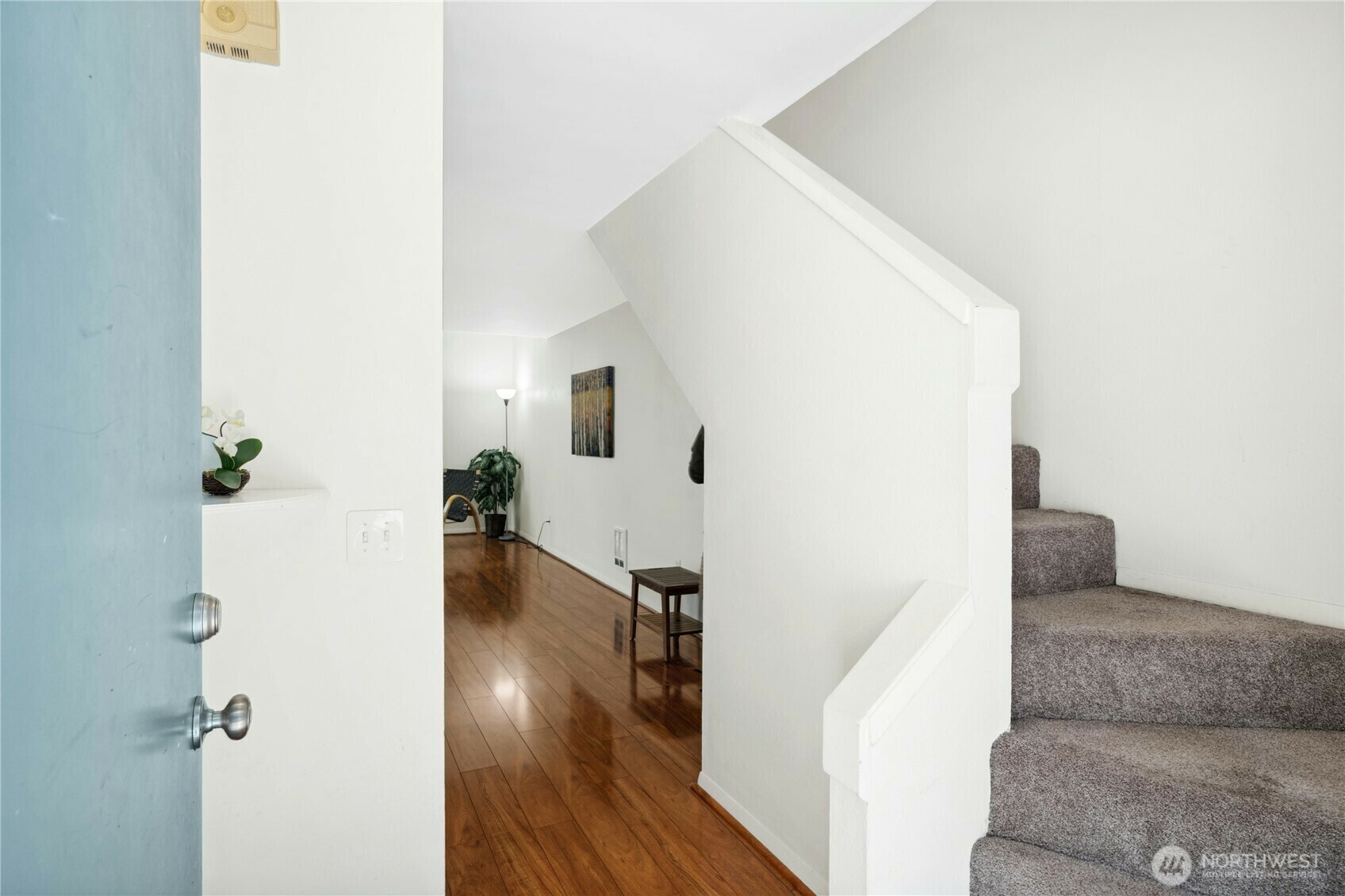 Property Photo: 12613 SE 42nd Street 613 WA 98006