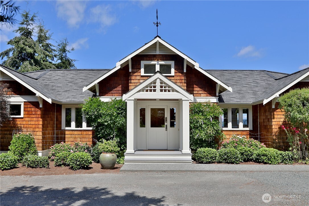 Property Photo: 4415 Honeymoon Bay Road WA 98253