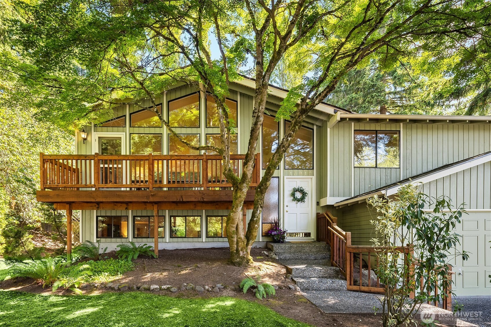 Property Photo: 13919 SE 3rd Place WA 98005