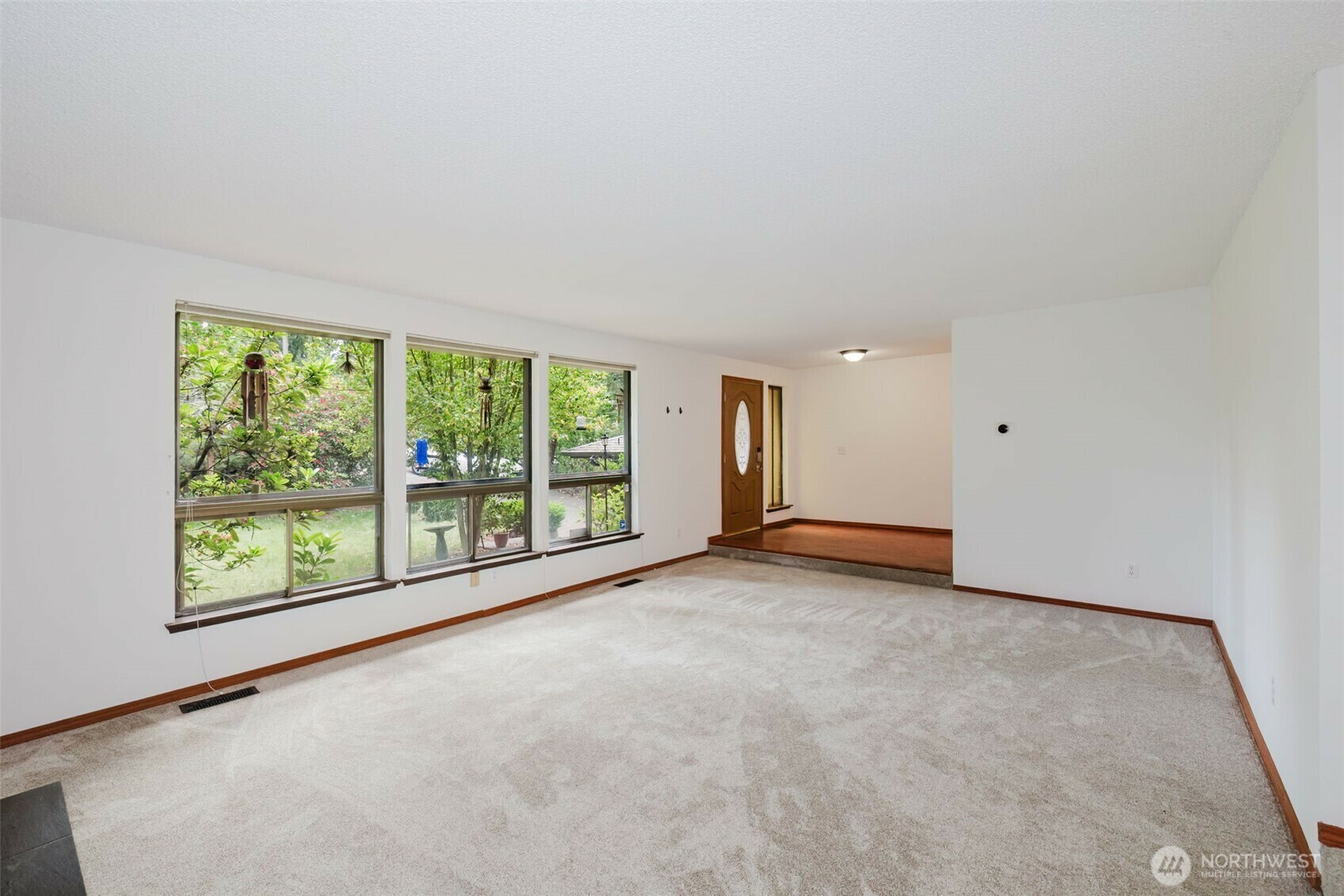 Property Photo: 3711 SE Ardenwald Place WA 98366