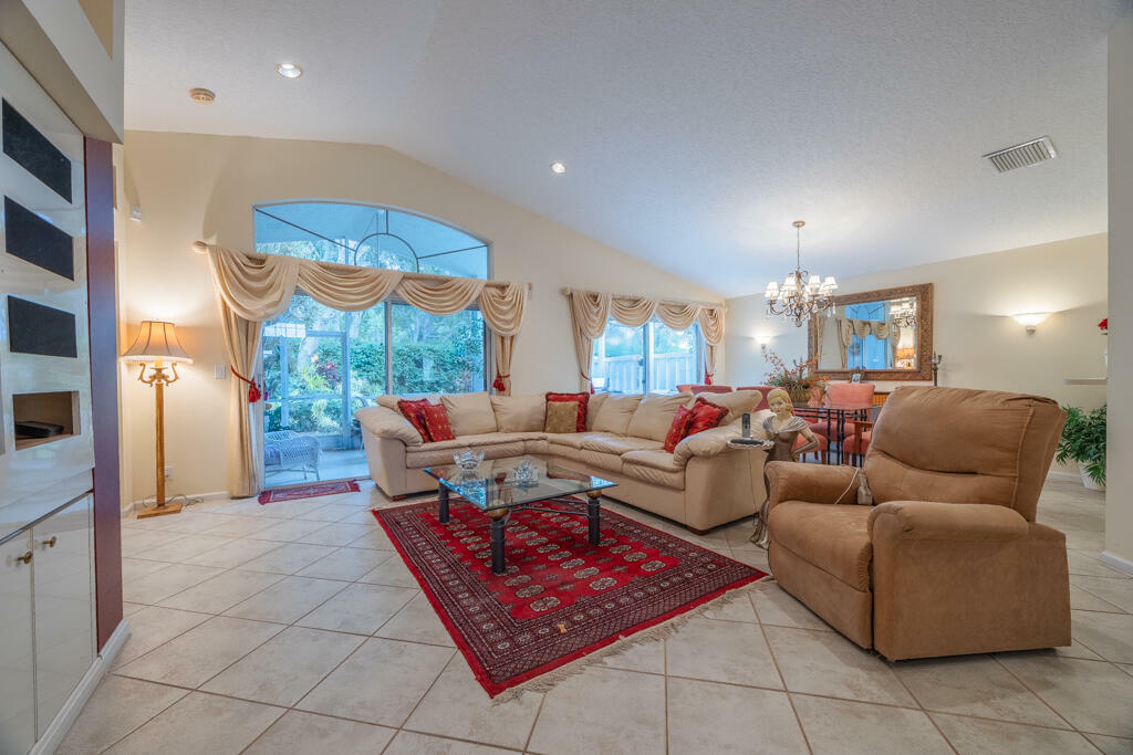 Property Photo: 10856 Royal Caribbean Circle FL 33437