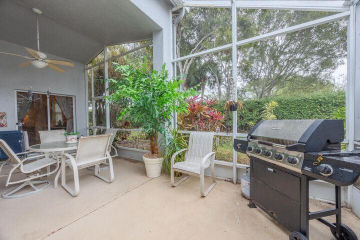 Property Photo:  10856 Royal Caribbean Circle  FL 33437 