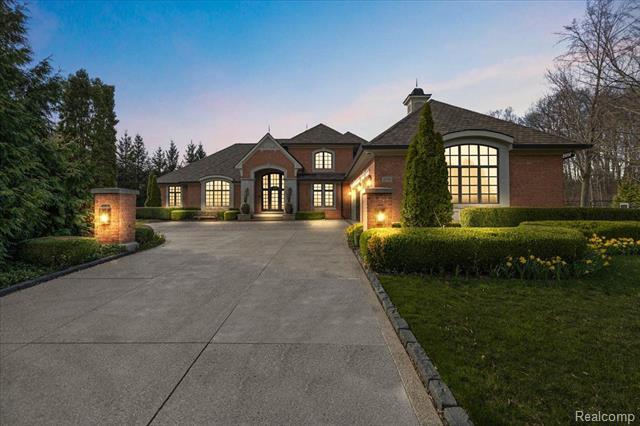 Property Photo: 2779 Turtle Lake Drive MI 48302