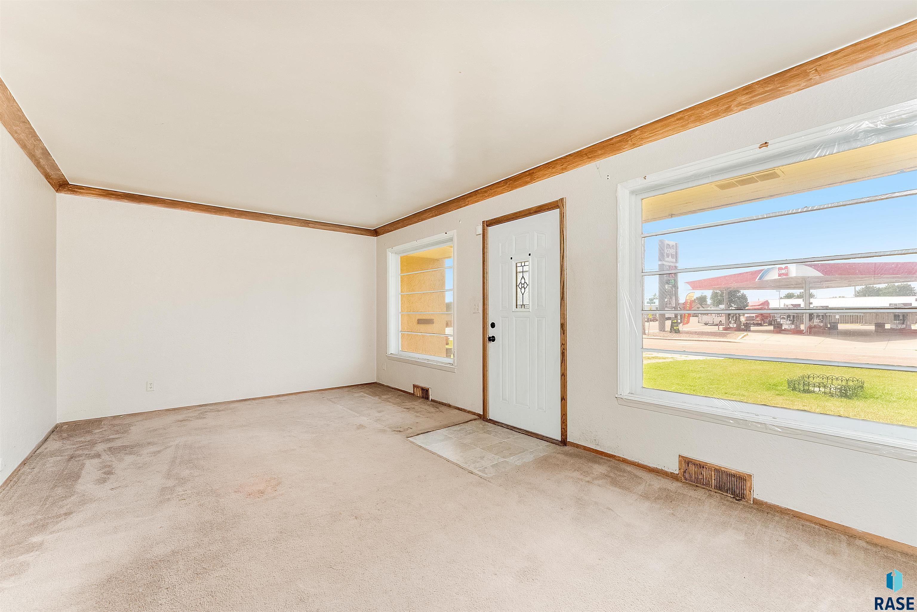 Property Photo: 100 W 1st St SD 57064