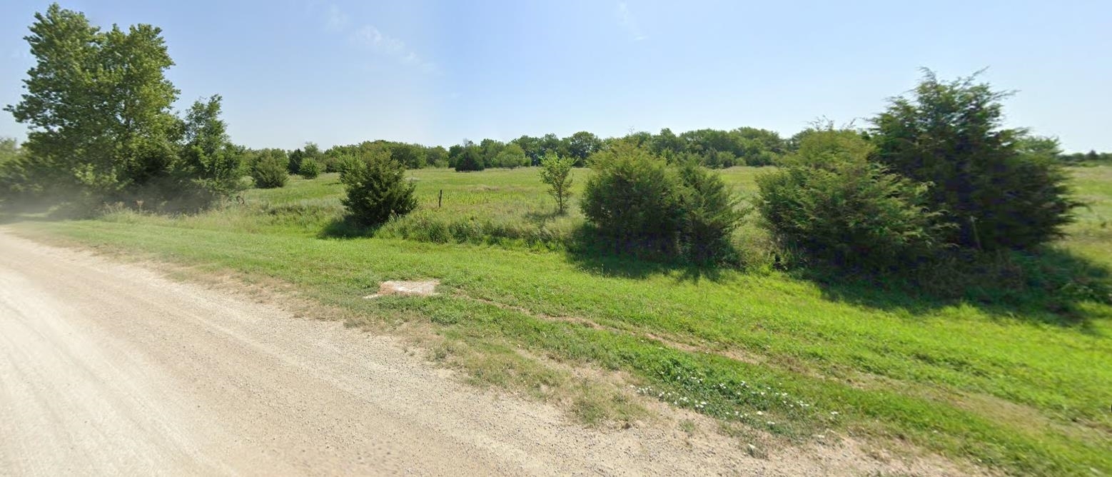 Property Photo: 8802 S Fawn Trl KS 67037